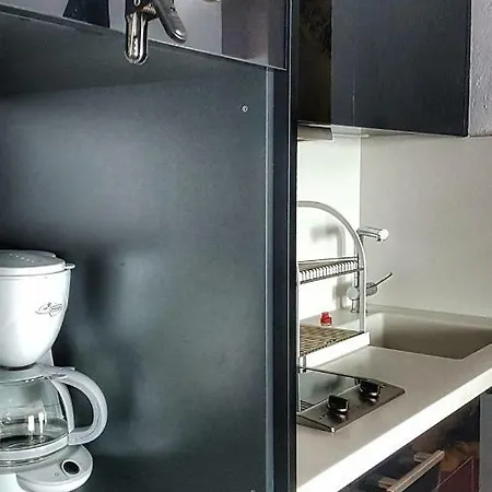 Panorama Fabulous Studio Apartment